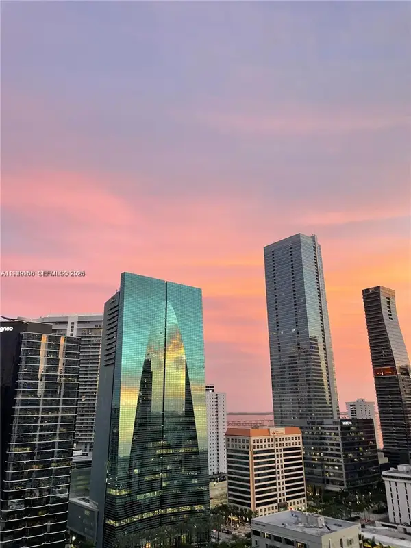 1250 S Miami Ave #2214, Miami, FL 33130