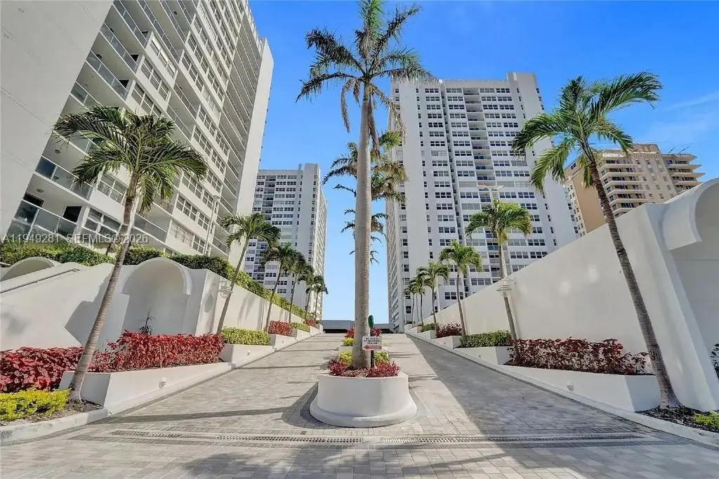 1904 S Ocean Dr #808, Hallandale Beach, FL 33009 - Image #1