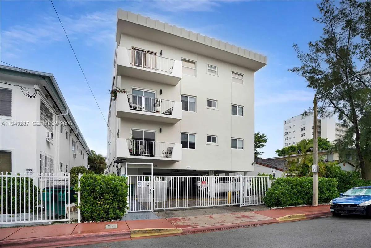 7925 Carlyle Ave #202, Miami Beach, FL 33141 - Image #1