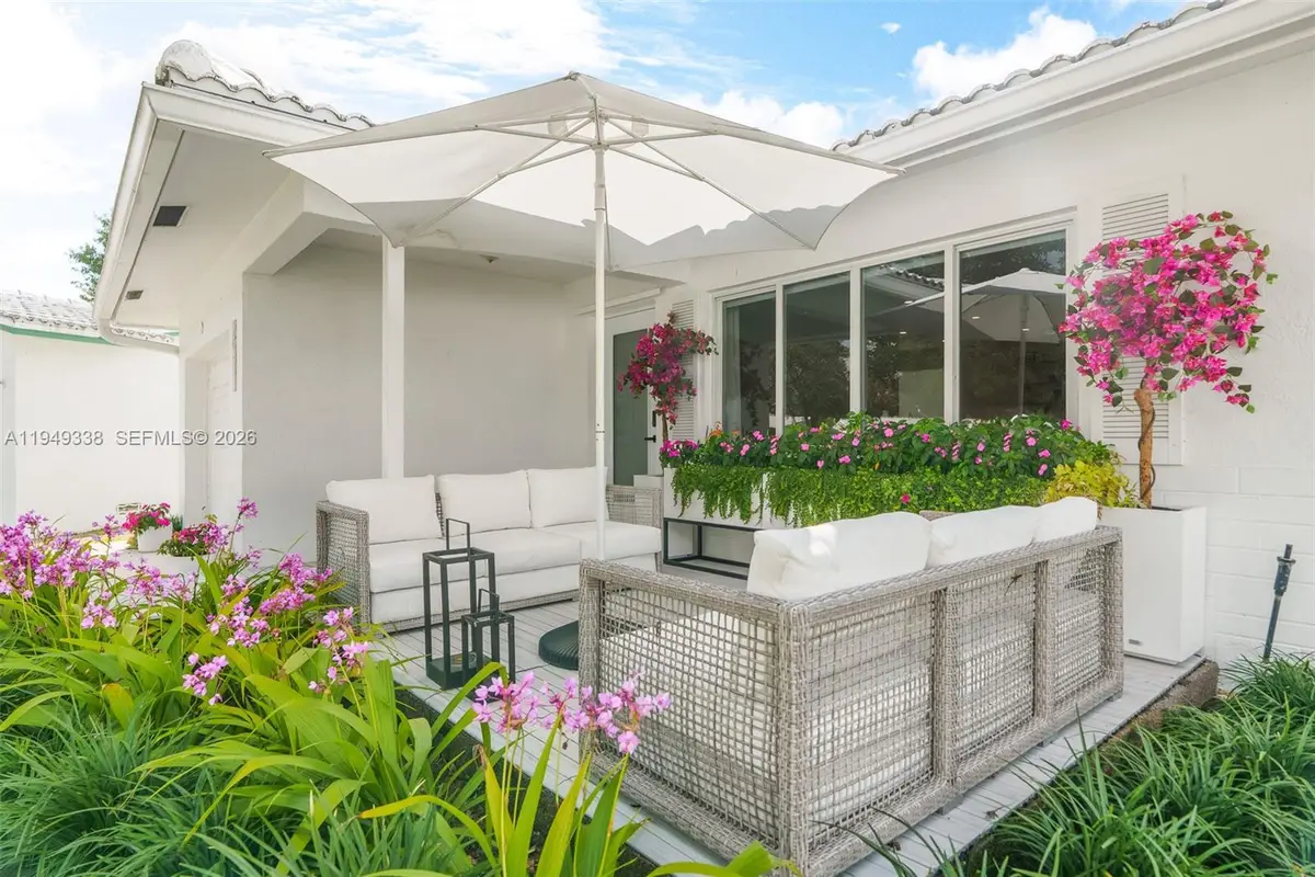 1581 NW 85th Ter, Plantation, FL 33322 - Image #1