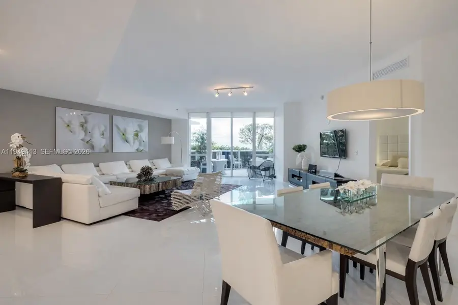 15811 Collins Ave #403, Sunny Isles Beach, FL 33160 - Image #3