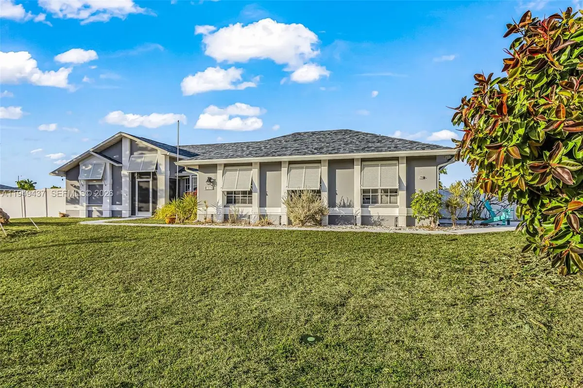 211 47th St, Cape Coral, FL 33914 - #1