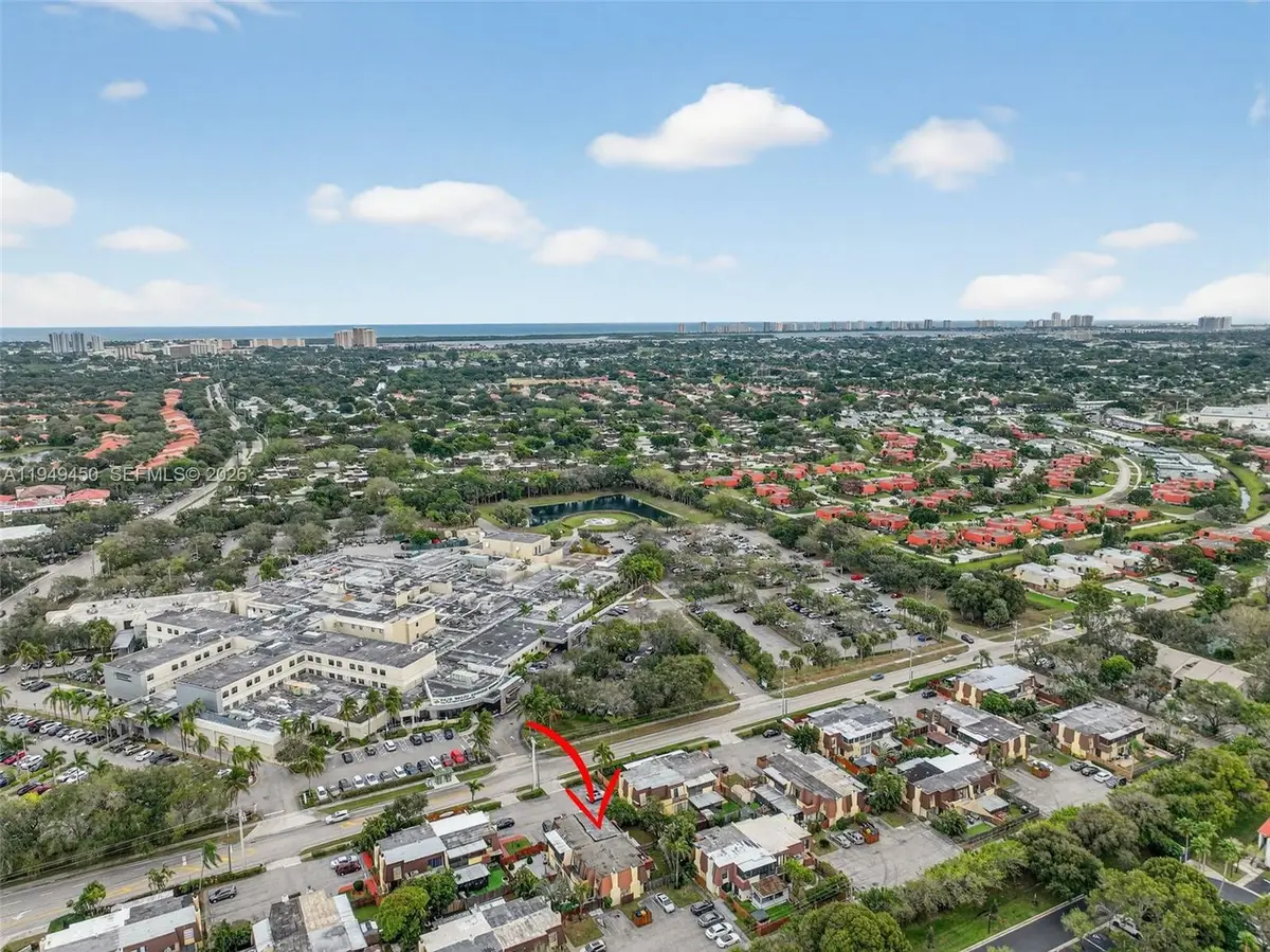 3516 Gardens East Dr #A, Palm Beach Gardens, FL 33410 - Image #1