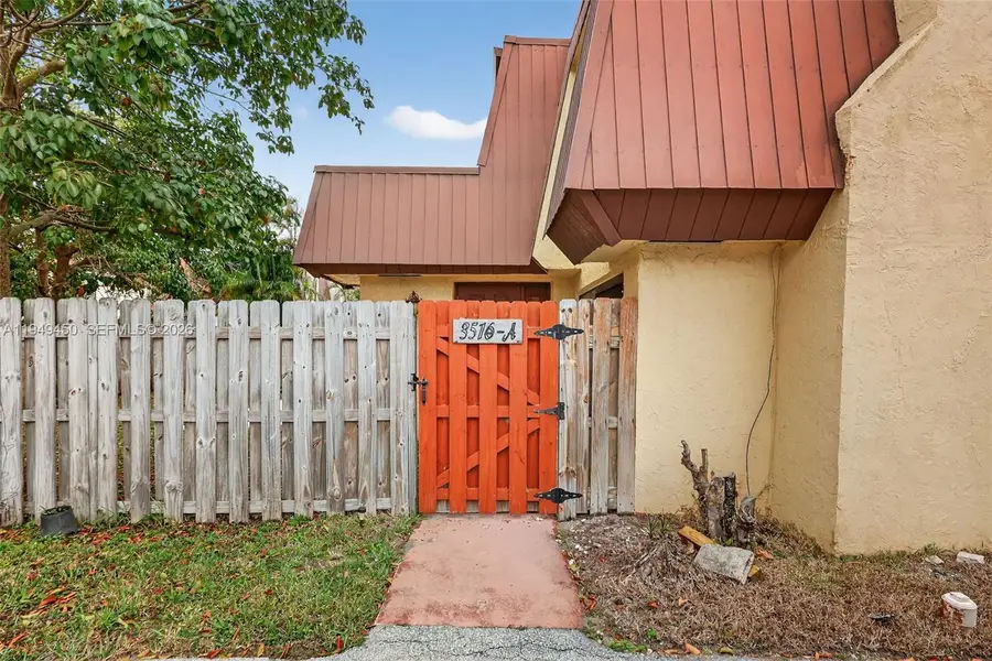 3516 Gardens East Dr #A, Palm Beach Gardens, FL 33410 - Image #2