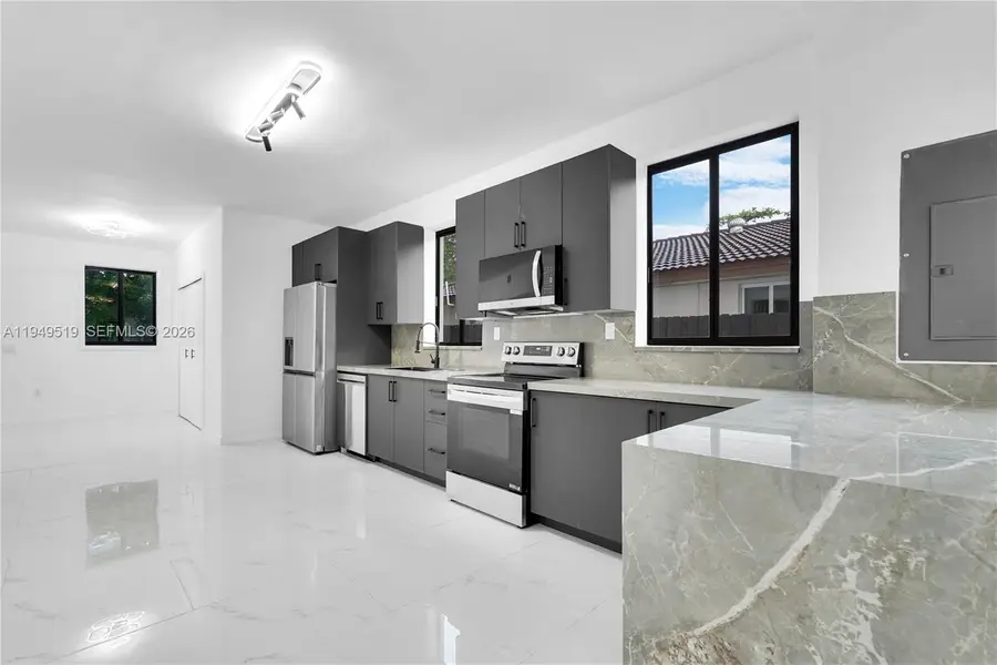 972 SW 44th Ave, Miami, FL 33134 - Image #2