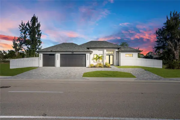 2219 Surfside Blvd, Cape Coral, FL 33991