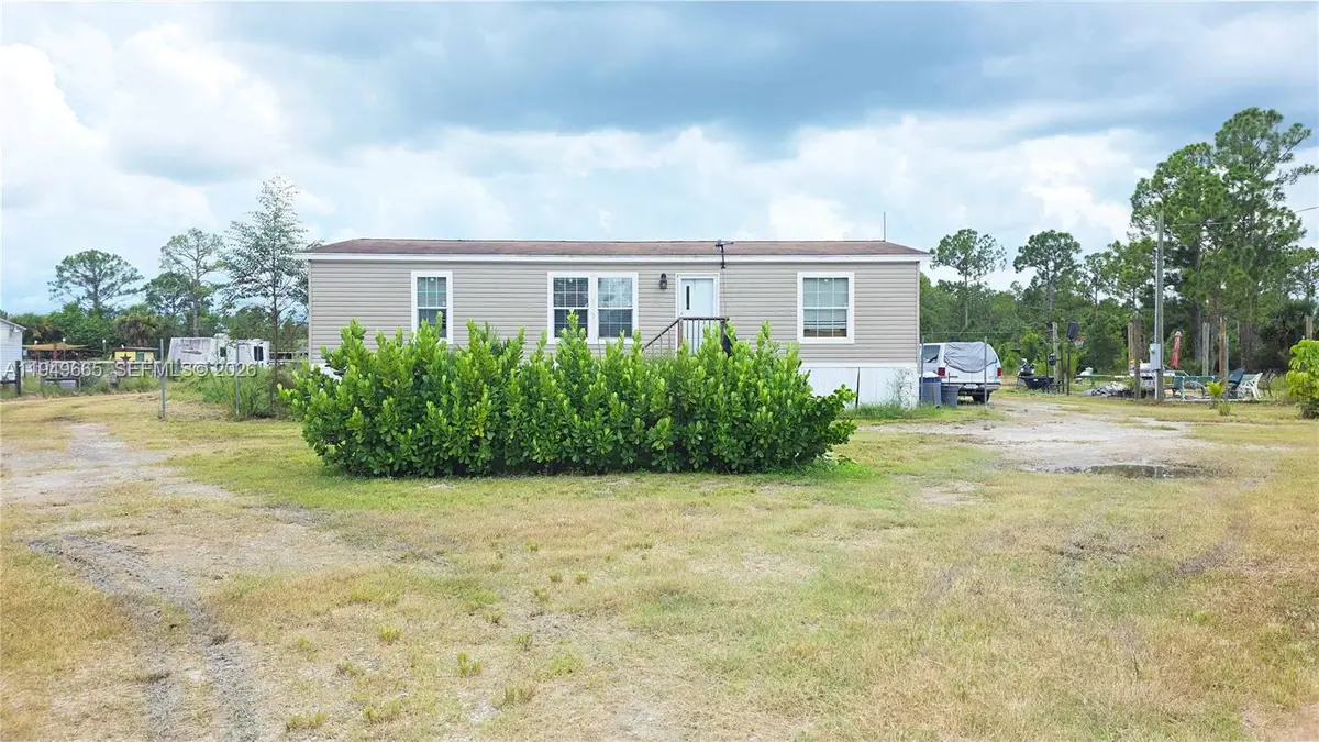 612 Hunting Club, Montura, FL 33920 - Image #1