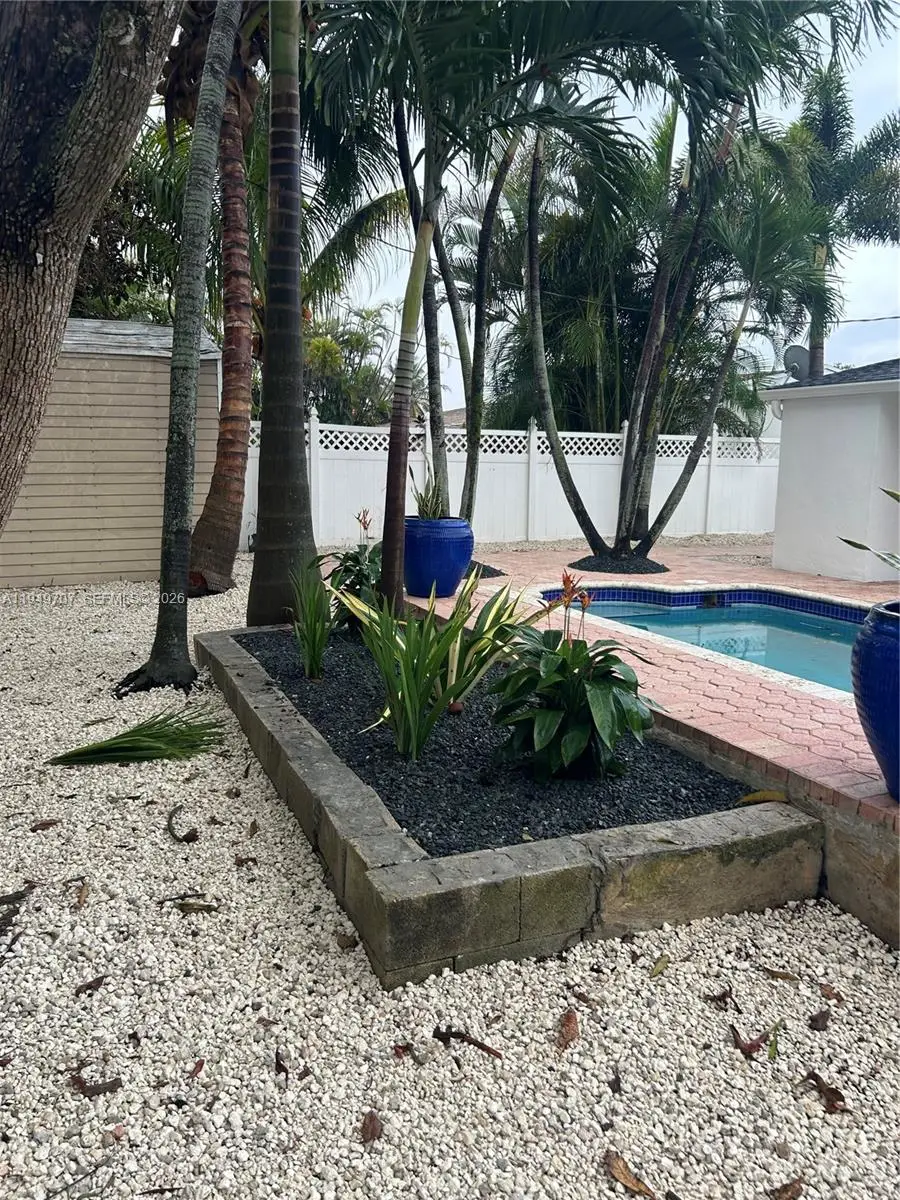 Address Withheld By Seller, Miami, FL 33165 - Image #3