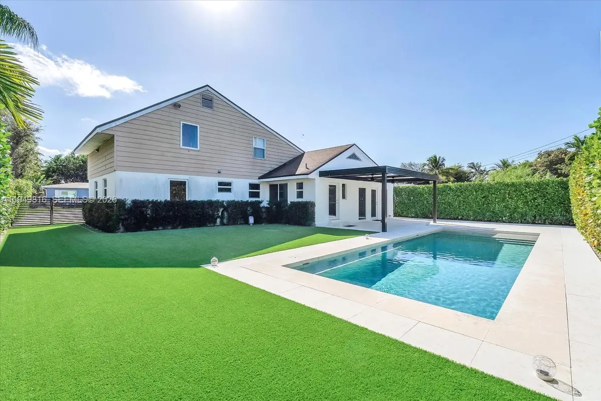 6735 SW 51st St, Miami, FL 33155 - Image #1