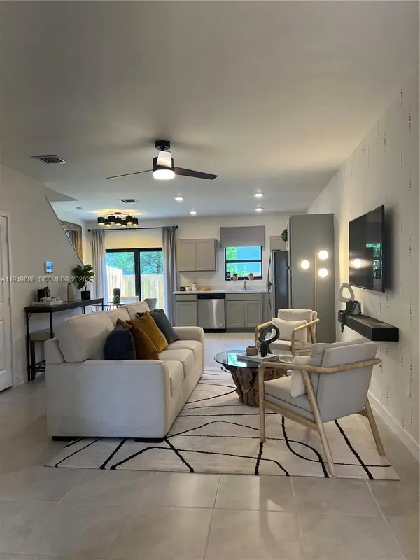 417 NE 1st Dr, Florida City, FL 33034