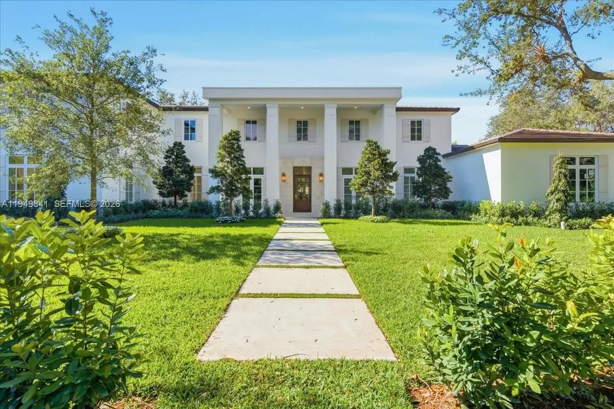 5940 SW 100th Ter, Pinecrest, FL 33156 - Image #1