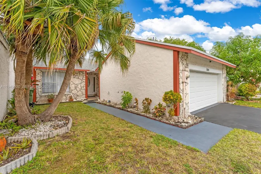 1304 Redstart Ct, Homestead, FL 33035 - #2