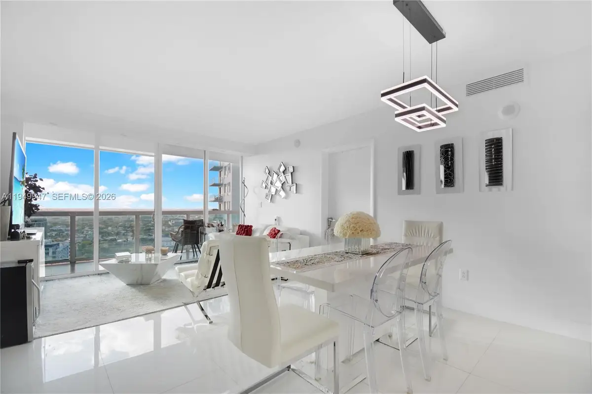 1800 N Bayshore Dr #3410, Miami, FL 33132 - Image #1