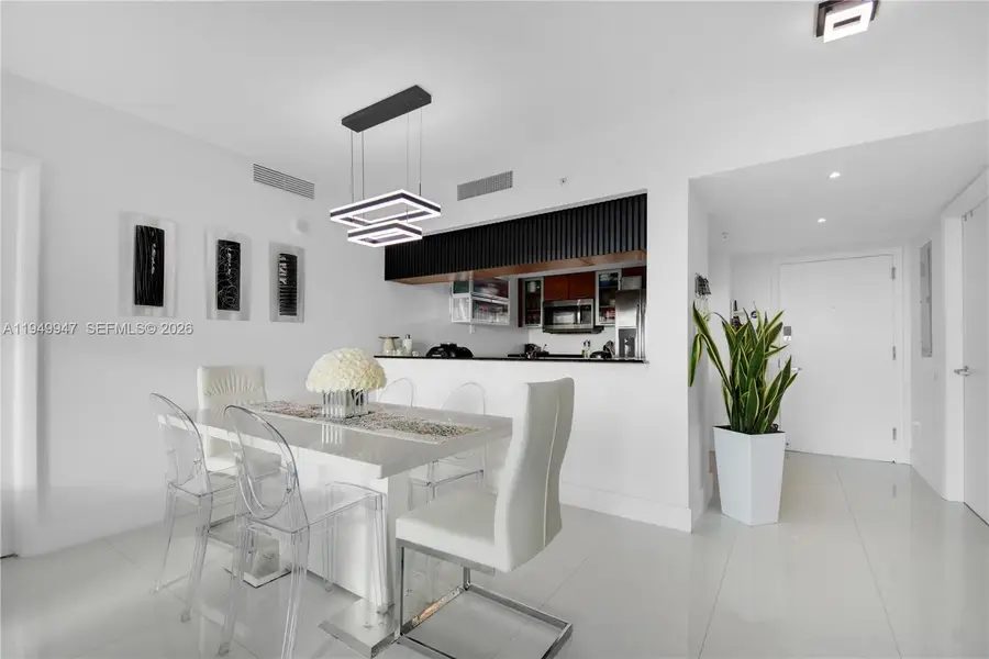 1800 N Bayshore Dr #3410, Miami, FL 33132 - Image #2