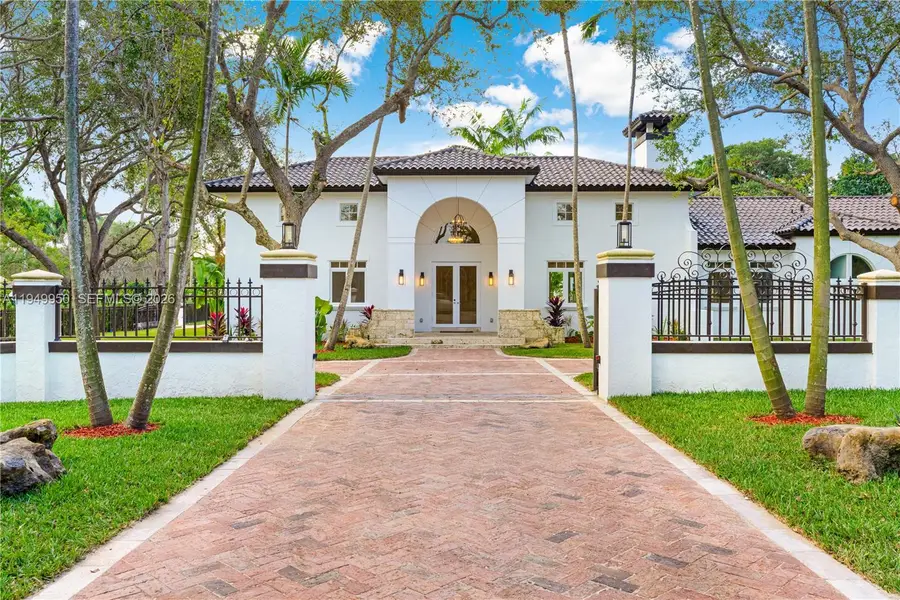 6200 SW 130th Ter, Pinecrest, FL 33156 - Image #2