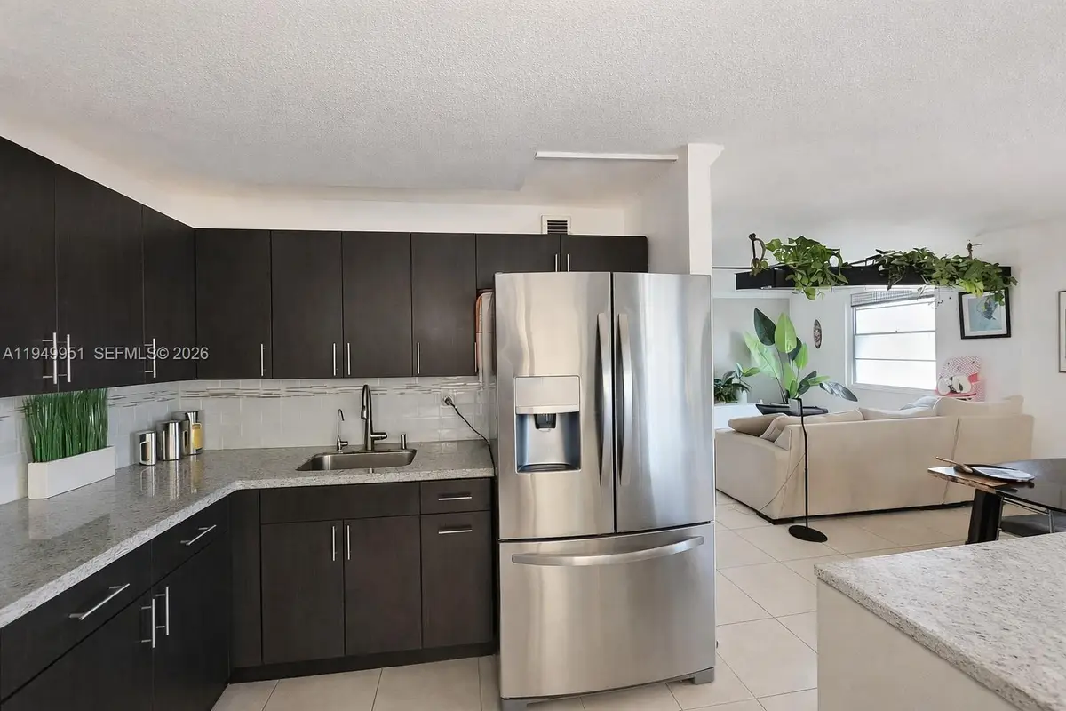 661 NE 195th St #103, Miami, FL 33179 - Image #1