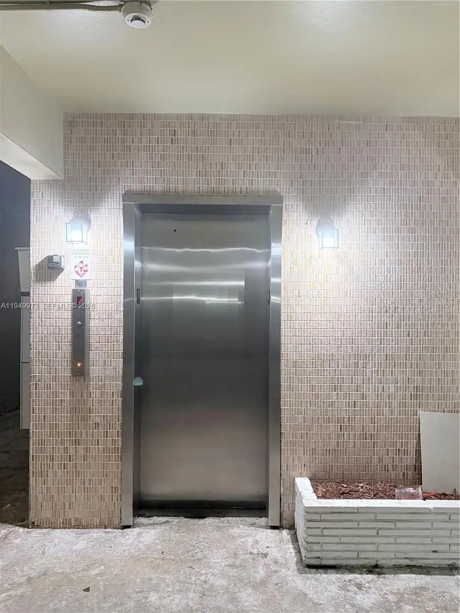 11930 NE 19th Dr #28, North Miami, FL 33181 - Image #3