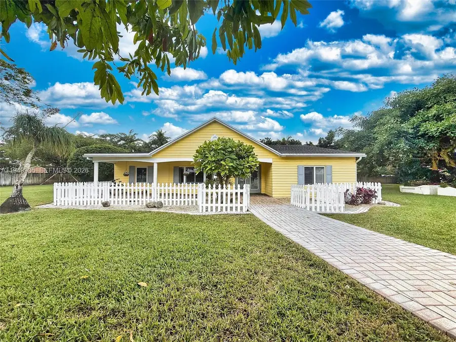 19280 SW 304th St, Homestead, FL 33030 - Image #2