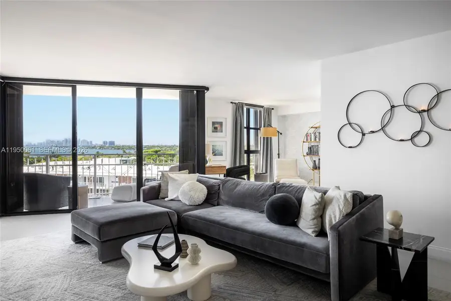 4000 Towerside Ter #804, Miami, FL 33138 - Image #2