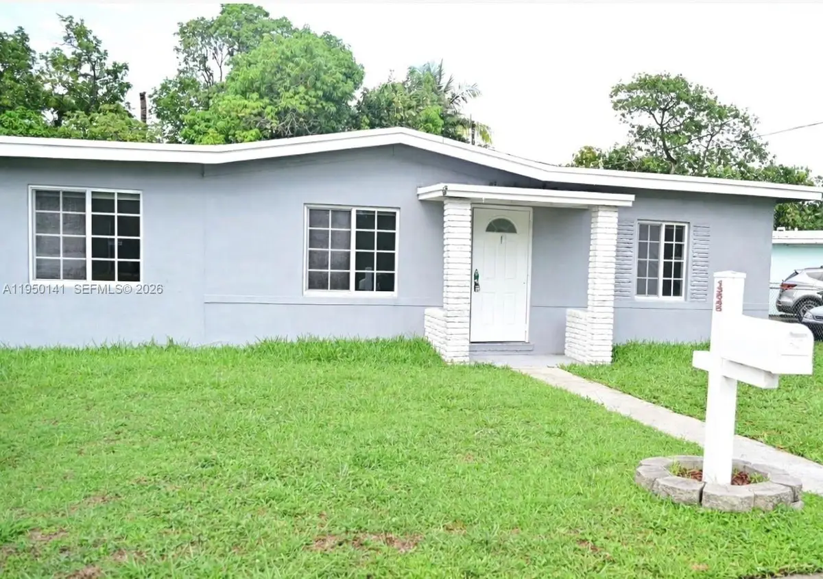 13645 NW 3rd Ave, North Miami, FL 33168 - Image #1