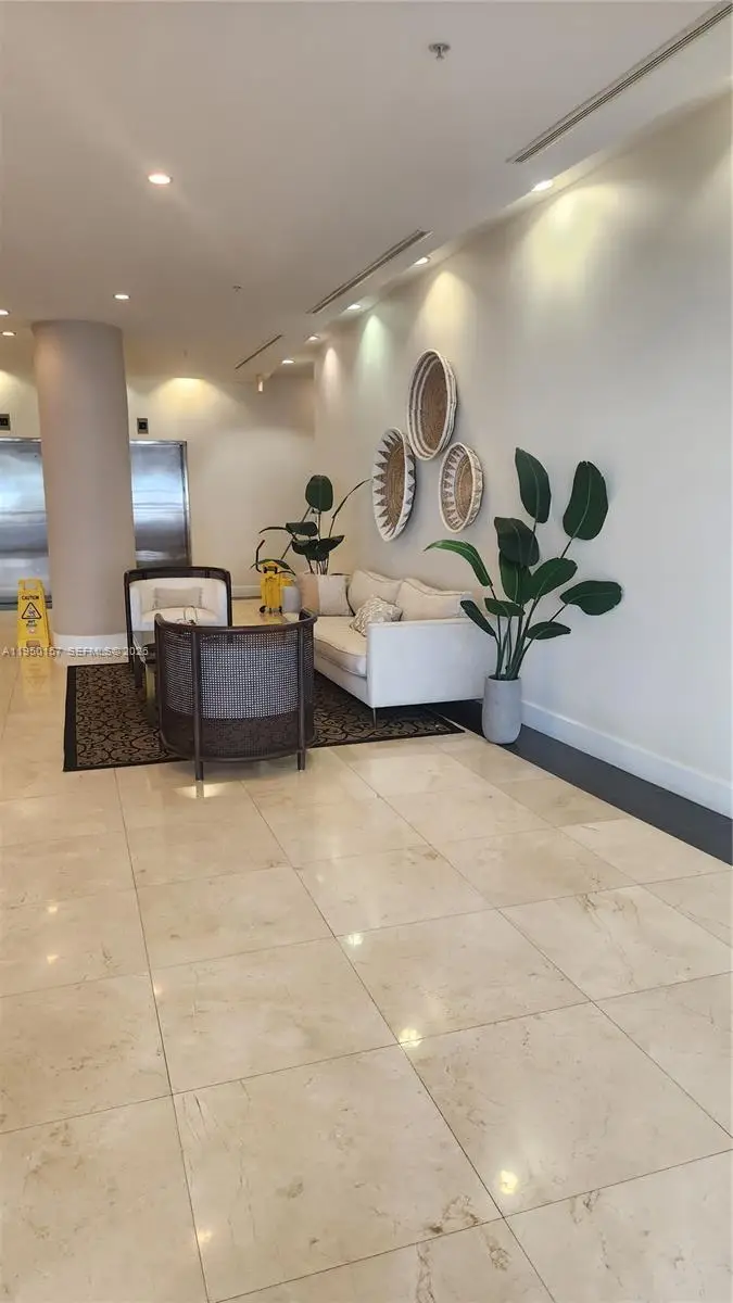 2200 NE 4th Ave #803, Miami, FL 33137 - Image #3