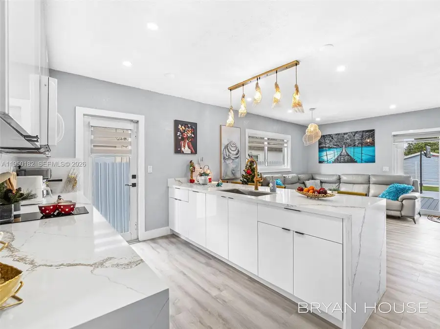 3341 NW 20th St, Miami, FL 33142 - Image #3