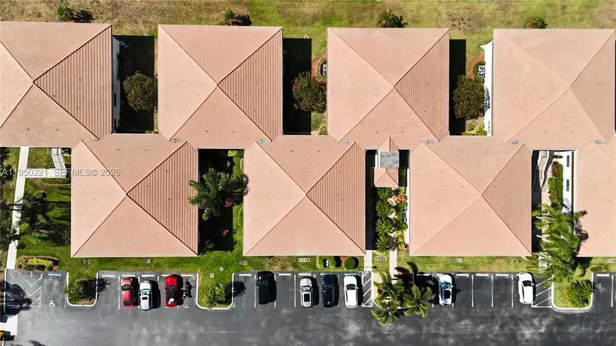 15451 Pembridge Dr #214, Delray Beach, FL 33484 - Image #2