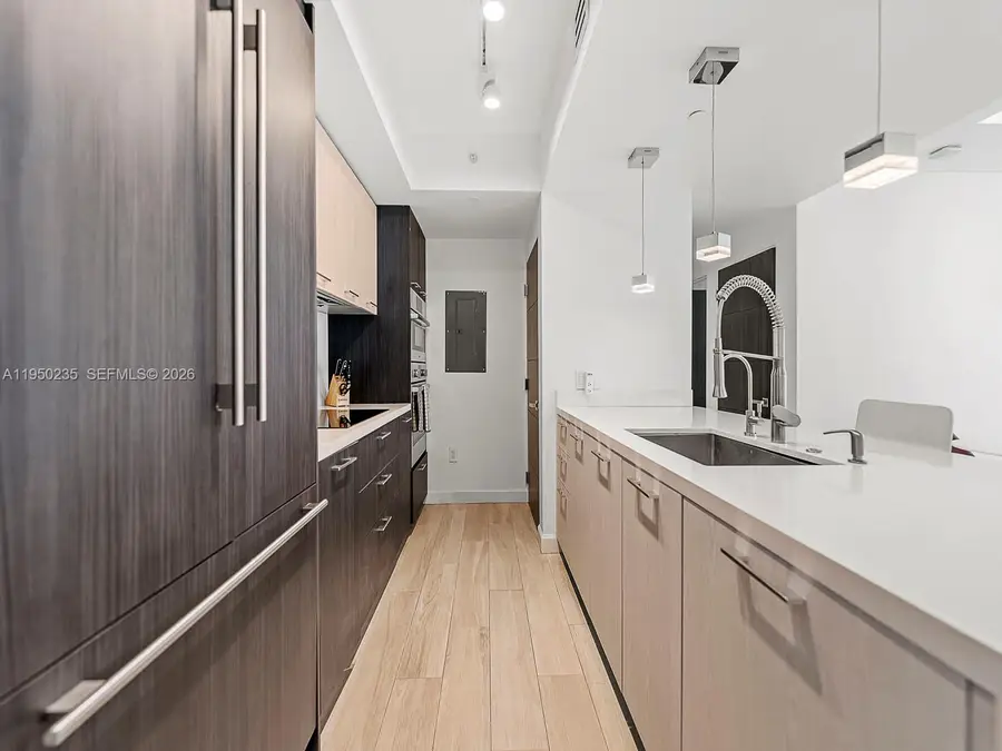 500 Brickell Ave #2203, Miami, FL 33131 - Image #2