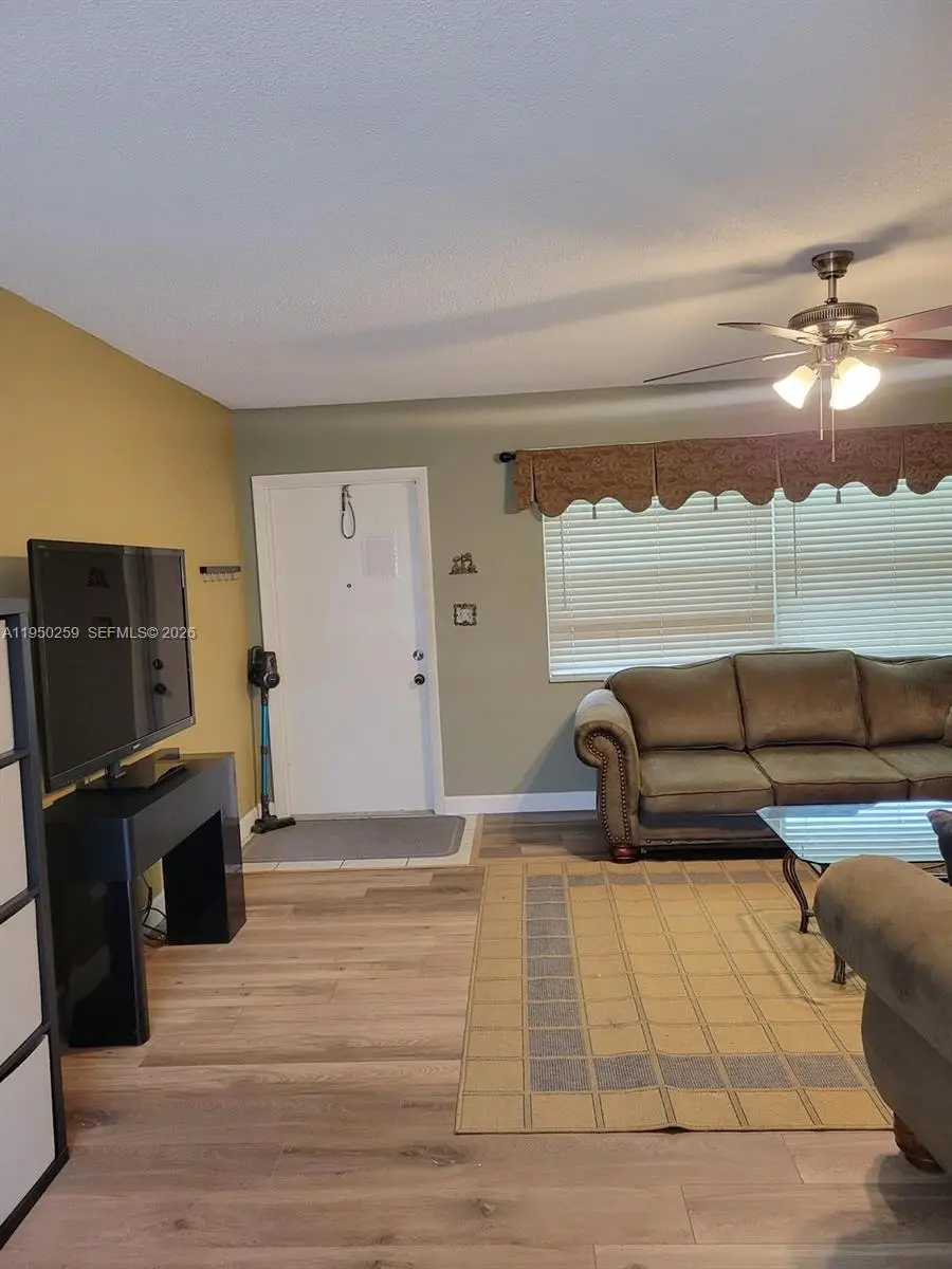 2031 Dewey St #302, Hollywood, FL 33020 - Image #2