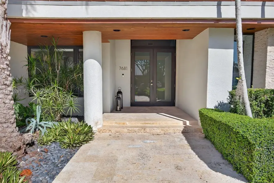 7681 SW 107th St, Pinecrest, FL 33156 - Image #3