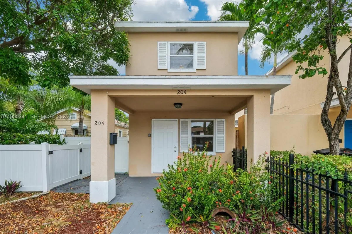 204 N D St, Lake Worth, FL 33460 - Image #1