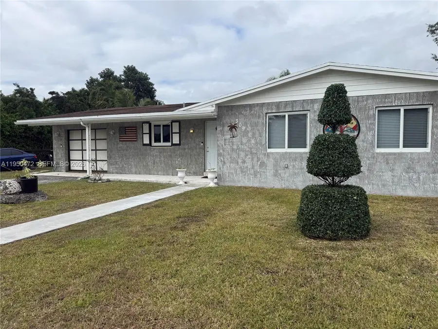 309 NW 15th St, Homestead, FL 33030 - Image #3