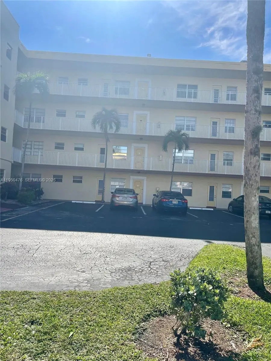 3940 NW 42nd Ave #319, Lauderdale Lakes, FL 33319 - Image #2
