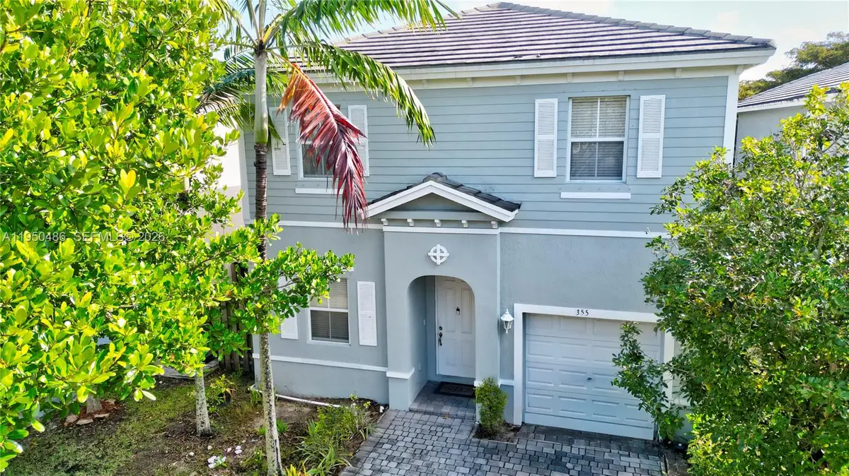 355 NE 31st Ave, Homestead, FL 33033 - Image #1