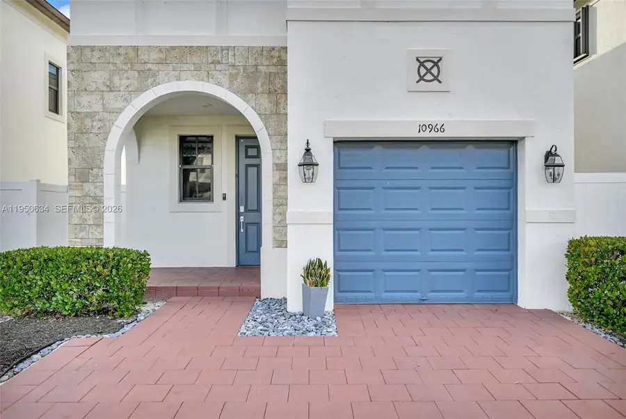 10966 W 35th Way, Hialeah, FL 33018 - Image #2
