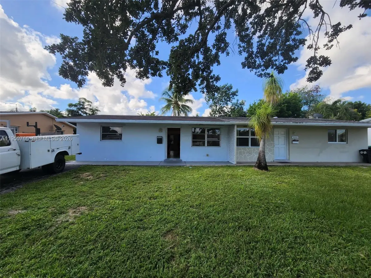 9438 SW 51st St, Cooper City, FL 33328 - #1