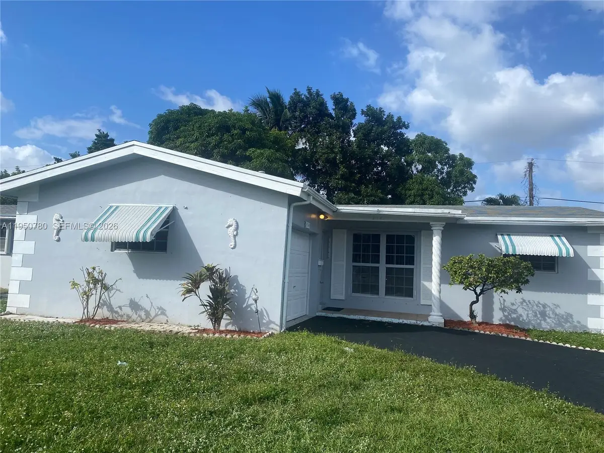 8341 NW 25th St, Sunrise, FL 33322 - #1
