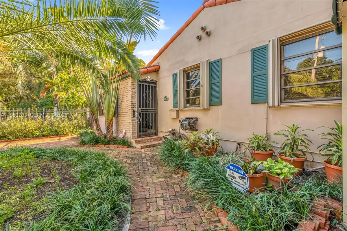 2550 Trapp Ave, Coconut Grove, FL 33133 - Image #1