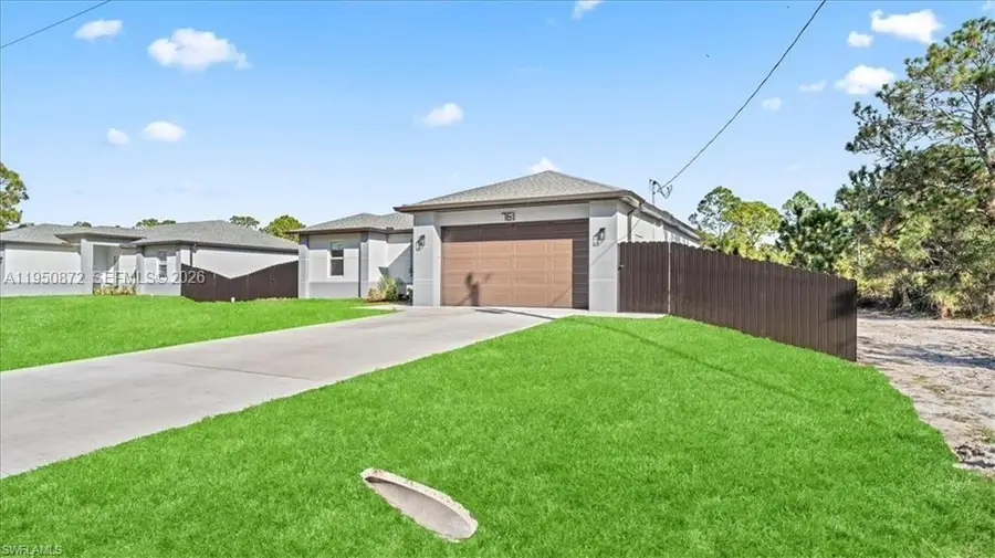 761 Silverstar Ave S, Lehigh Acres, FL 33974 - Image #2