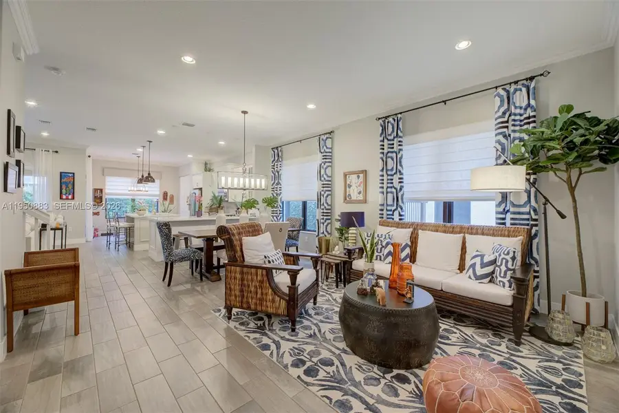 3338 W 97th Ter, Hialeah, FL 33018 - Image #2