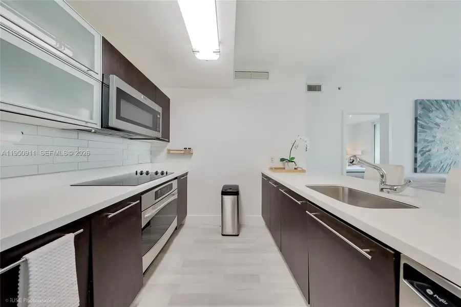 90 SW 3rd St #3109, Miami, FL 33130 - Image #2