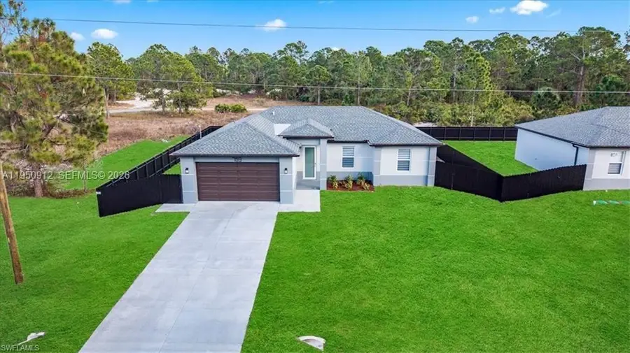 759 Silverstar Ave S, Lehigh Acres, FL 33974 - Image #2