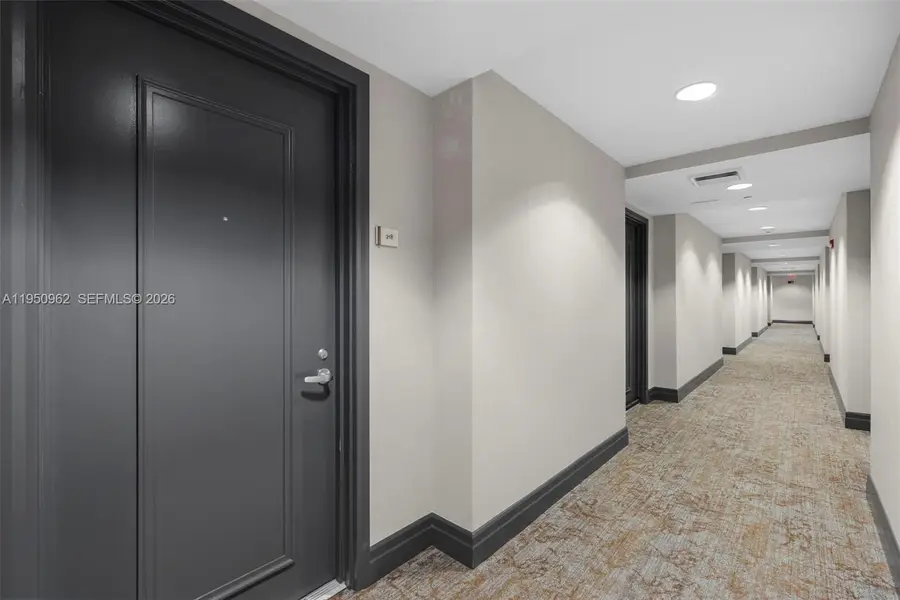 Address Withheld By Seller, Hollywood, FL 33131 - #2