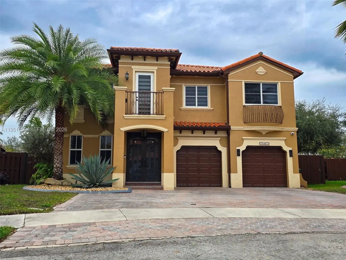 15281 SW 26th Ter, Miami, FL 33185 - Image #1