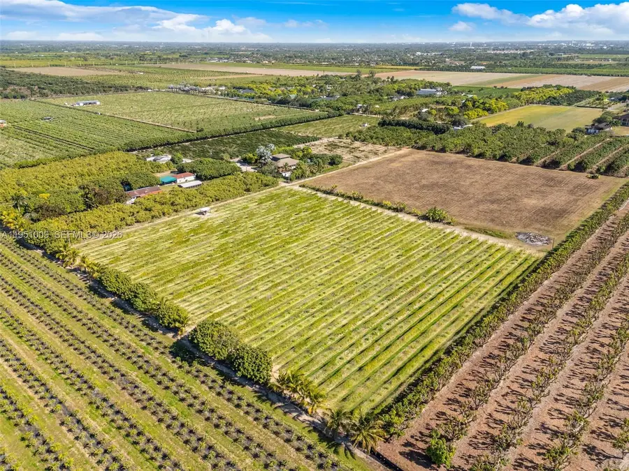 3335# SW 213 Ave, Florida City, FL 33034 - Image #2