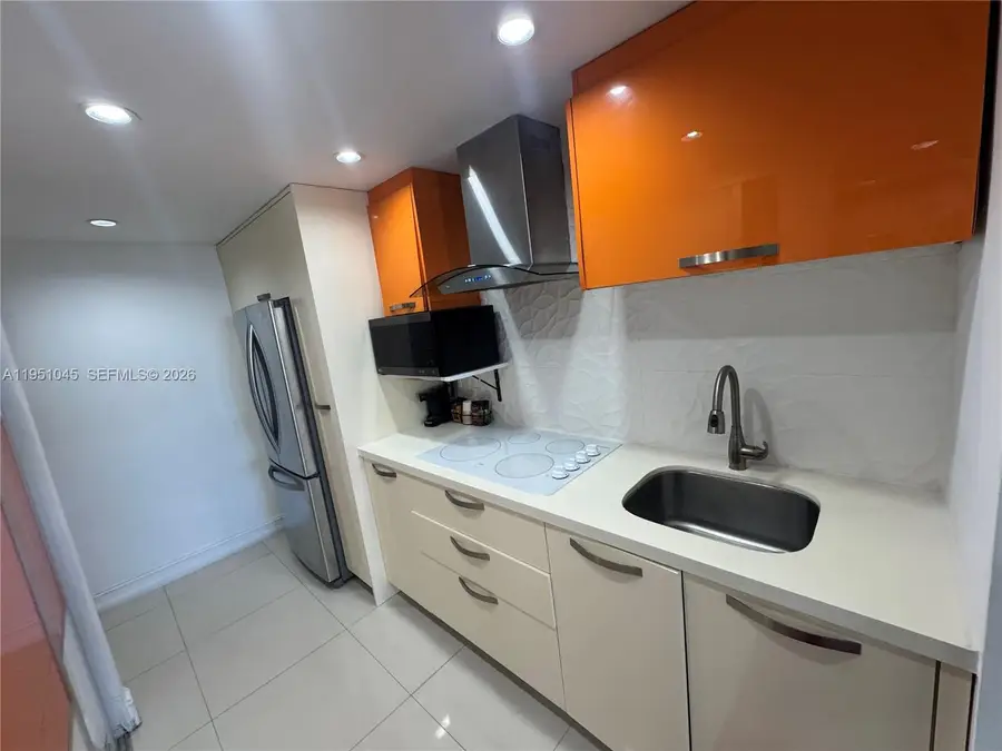 19201 Collins Ave #1130, Sunny Isles Beach, FL 33160 - Image #3