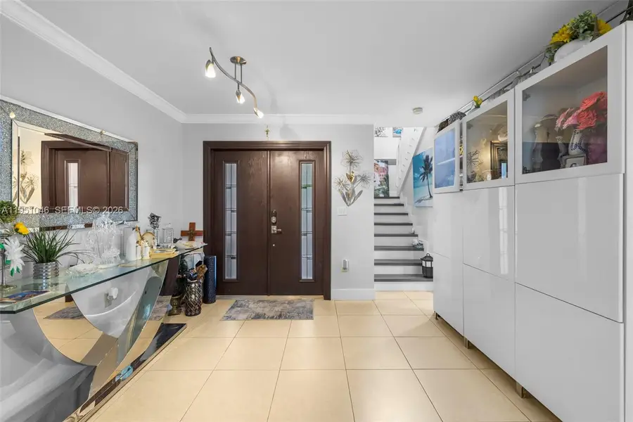 20134 W Lake Dr, Hialeah, FL 33015 - Image #3