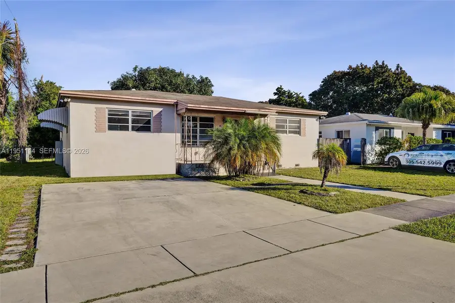 611 NE 171st St, North Miami Beach, FL 33162 - Image #3