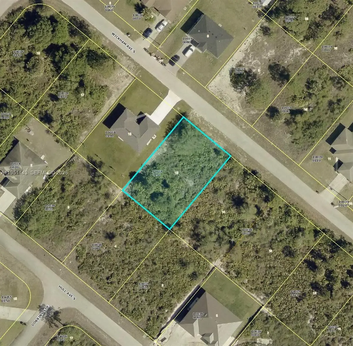 414 Wickham Ave S, Lehigh Acres, FL 33974 - Image #1