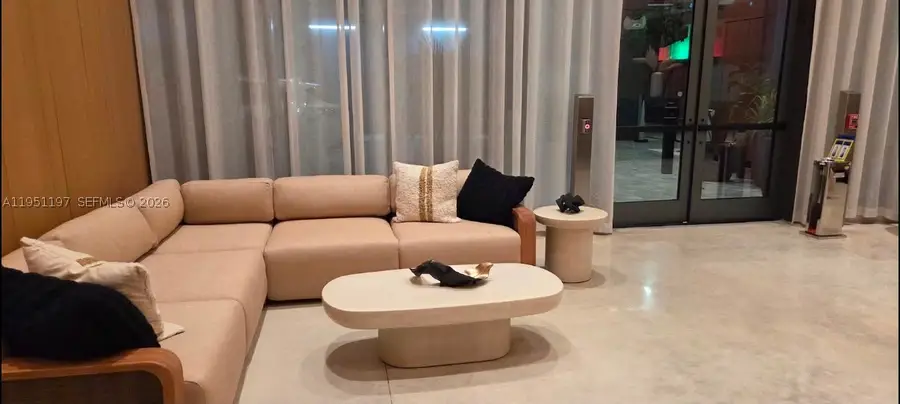 121 NE 5th #306, Miami, FL 33132 - #3